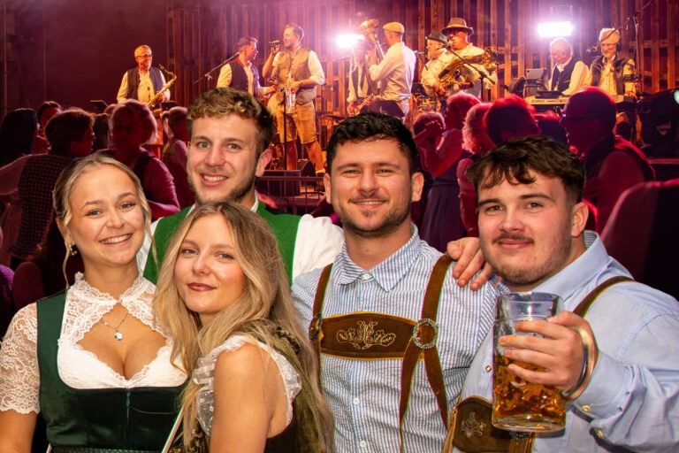 Trachtennacht im Partyrausch